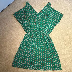 Pauln KC Kelly Green, Cold Shoulder V Neckline Dress - M